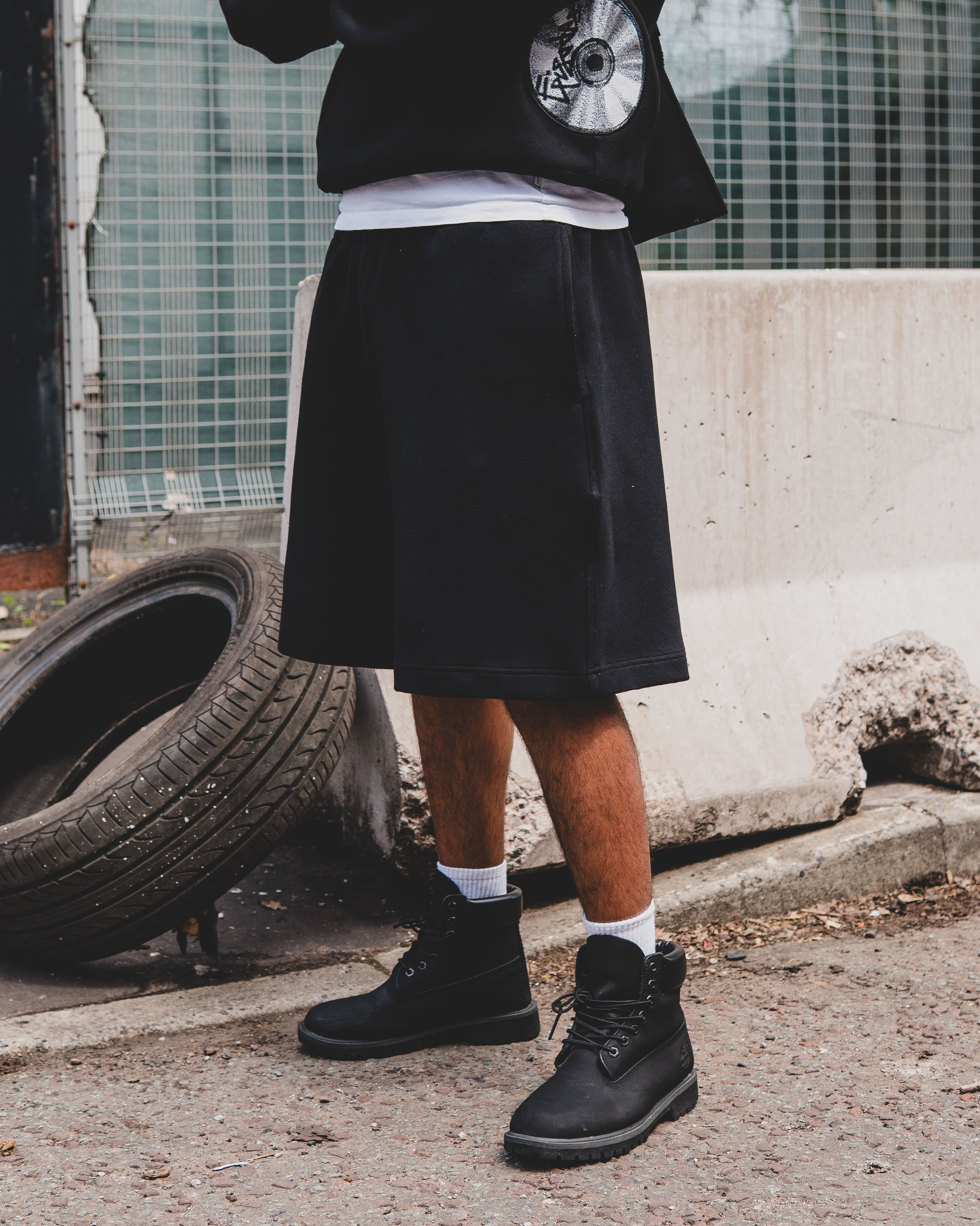 Disc Baggy Shorts Black [630GSM]