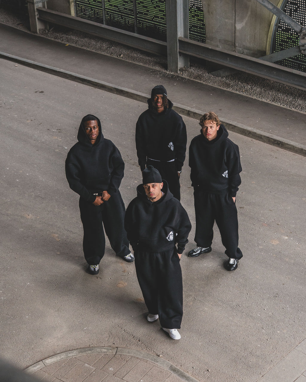 Disc Hoodie Black [630GSM]